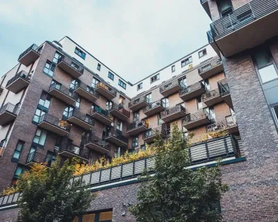 Budynek apartamentowy – zabezpieczenia ppoż w budownictwie mieszkaniowym